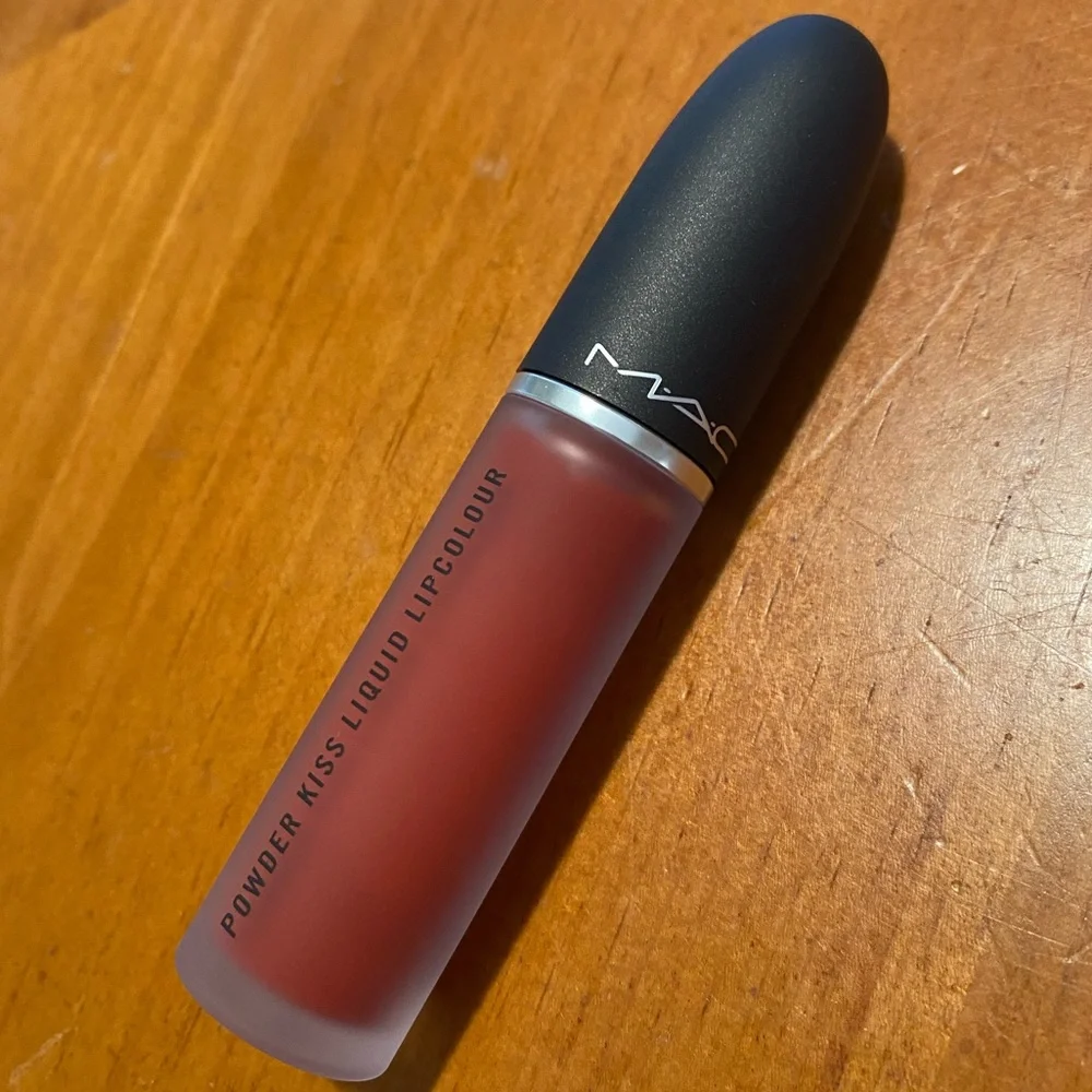 MAC Powder Kiss Liquid Lipcolour Devoted to Chili